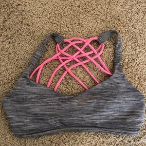 Lululemon Sports Bea